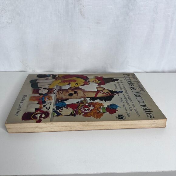 The Art of Making Puppets & Marionettes Charlene Davis Roth 1975 PAPERBACK GOOD - Picture 4 of 12